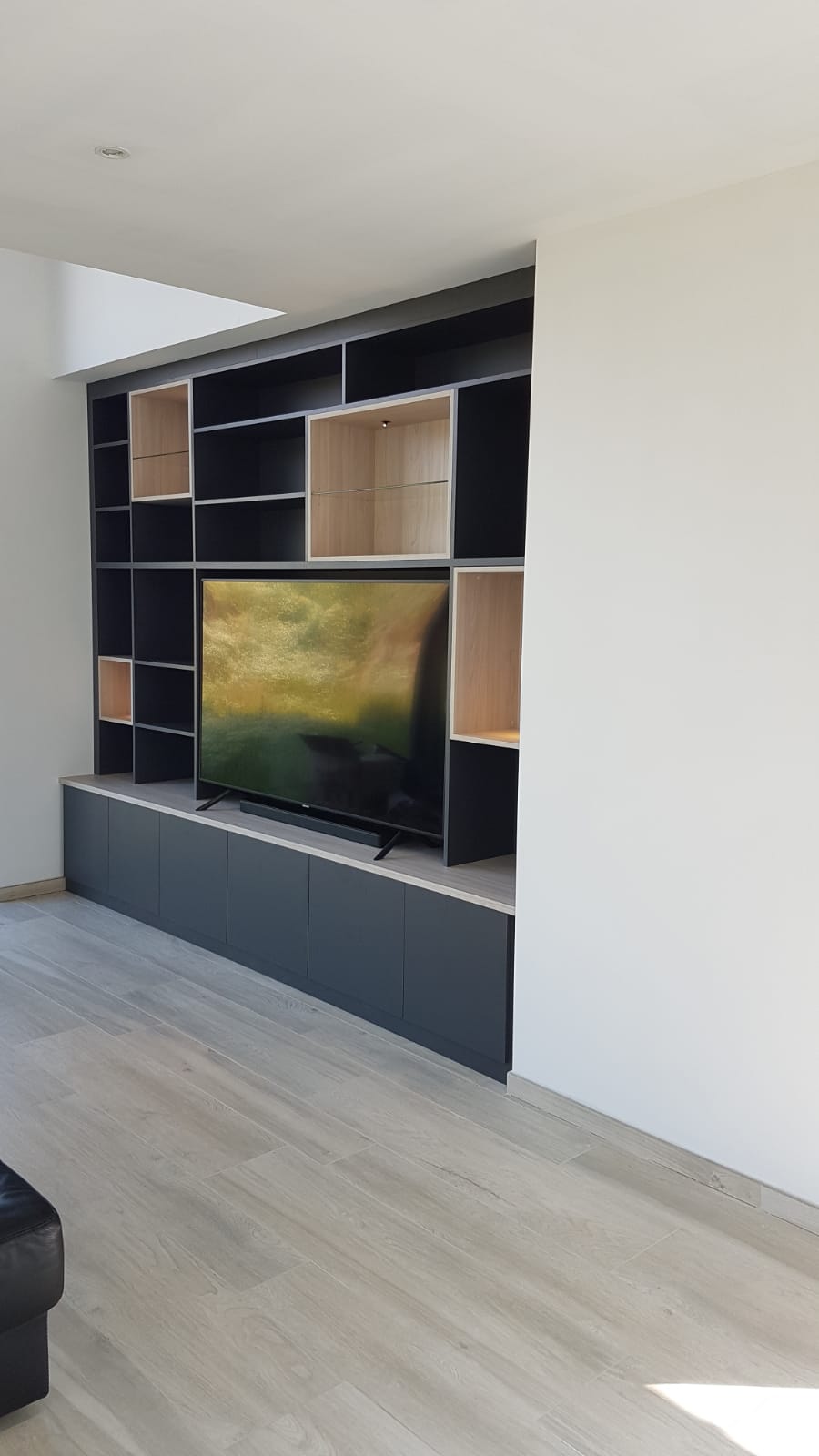 Meuble tv entre deux murs